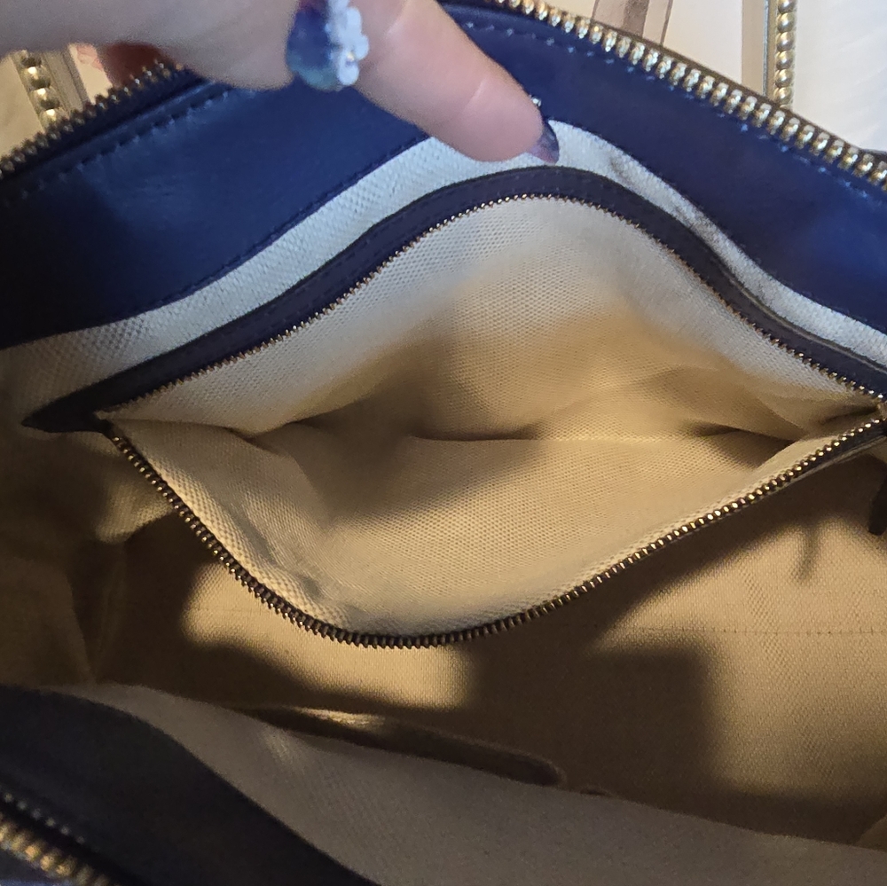 Gucci Blondie Soho Navy Grey Patent Leather 2 Way Bag - Picture 13 of 17